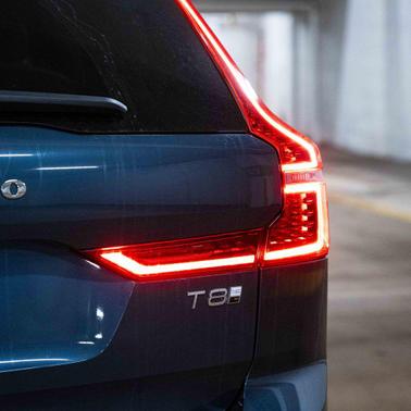 2026 Volvo XC60 Plug-In Hybrid Plus, T8 AWD Electric/Gasoline, Dark