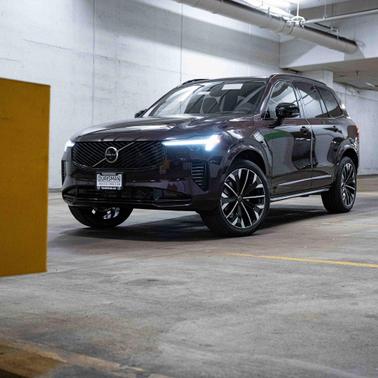 2026 Volvo XC90 Ultra Dark Theme, B6 AWD Gas (mild hybrid), Gasoline, 7 Seats