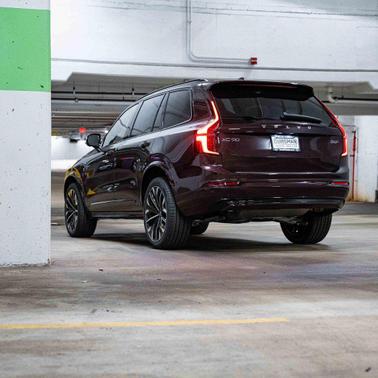 2026 Volvo XC90 Ultra Dark Theme, B6 AWD Gas (mild hybrid), Gasoline, 7 Seats