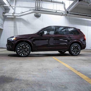 2026 Volvo XC90 Ultra Dark Theme, B6 AWD Gas (mild hybrid), Gasoline, 7 Seats
