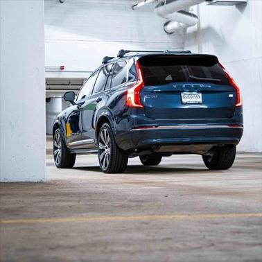2023 Volvo XC90 Recharge Plug-In Hybrid T8 Plus Bright Theme 7-Seater