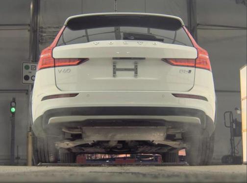 2025 Volvo V60 Cross Country Plus, B5 AWD Gas (mild hybrid)