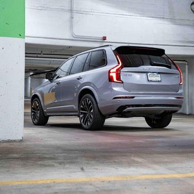 2026 Volvo XC90 B6 Ultra Dark Theme 6-Seater