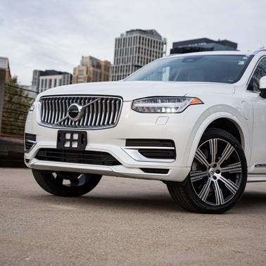 2024 Volvo XC90 Recharge Plug-In Hybrid T8 Core Bright Theme