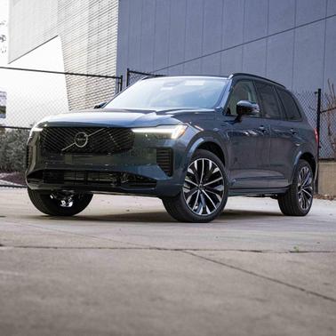 2026 Volvo XC90 Plug-In Hybrid T8 Ultra Dark Theme 7-Seater