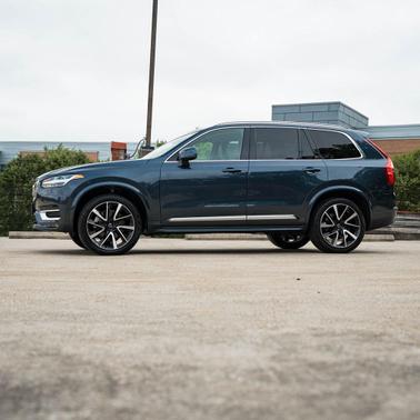 2024 Volvo XC90 B6 Plus Bright Theme 7-Seater