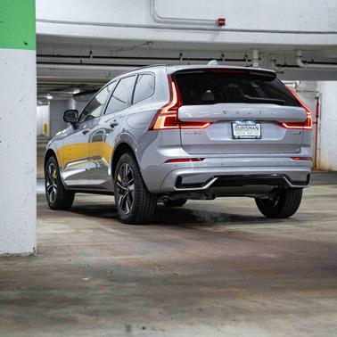 2026 Volvo XC60 B5 Plus
