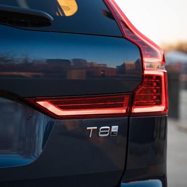 2025 Volvo XC60 Plug-In Hybrid T8 Plus
