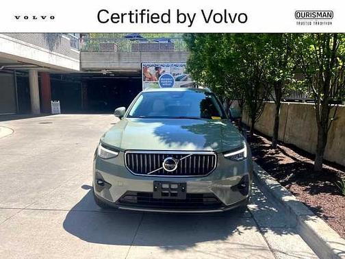 Sage Green 2023 Volvo XC40 Plus