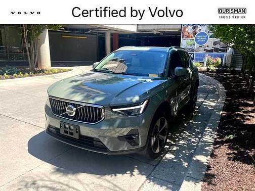 Sage Green 2023 Volvo XC40 Plus