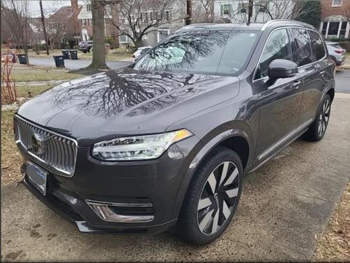 2024 Volvo XC90 Recharge Plug-In Hybrid T8 Plus Bright Theme 7-Seater