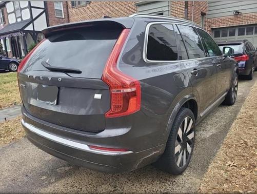 2024 Volvo XC90 Recharge Plug-In Hybrid T8 Plus Bright Theme 7-Seater