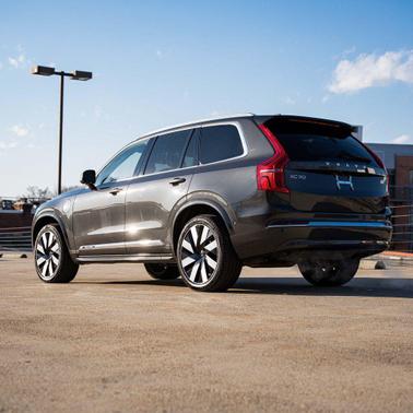 2024 Volvo XC90 Recharge Plug-In Hybrid T8 Plus Bright Theme 7-Seater
