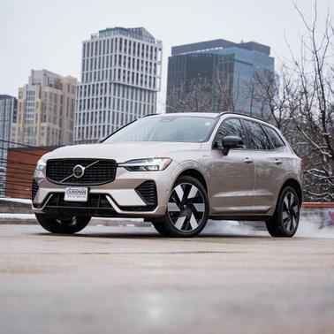2025 Volvo XC60 Plug-In Hybrid T8 Ultra