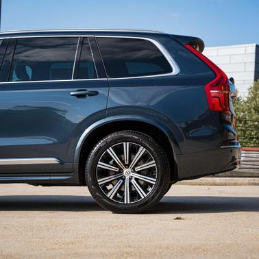 2025 Volvo XC90 B5 Core