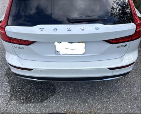 2024 Volvo V60 Cross Country B5 Plus