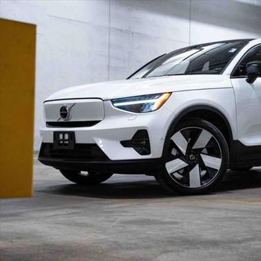 2023 Volvo C40 Recharge Pure Electric Twin Plus