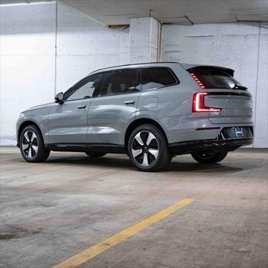 2025 Volvo EX90 Twin Motor Plus