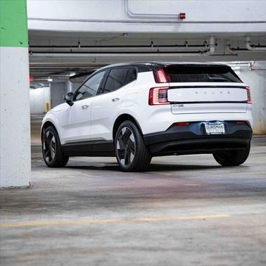 2025 Volvo EX30 Twin Motor Plus