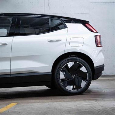 2025 Volvo EX30 Twin Motor Plus