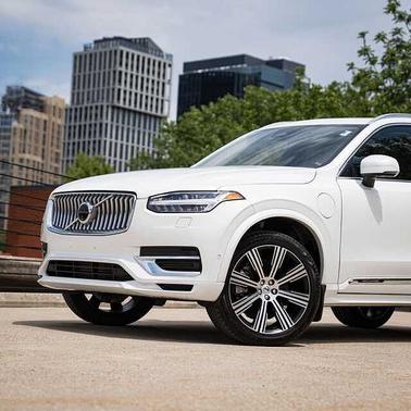 Crystal White 2024 Volvo XC90 Ultimate