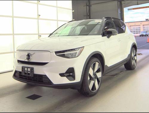2024 Volvo XC40 Recharge Pure Electric Twin Plus