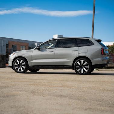 2025 Volvo EX90 Twin Motor Ultra