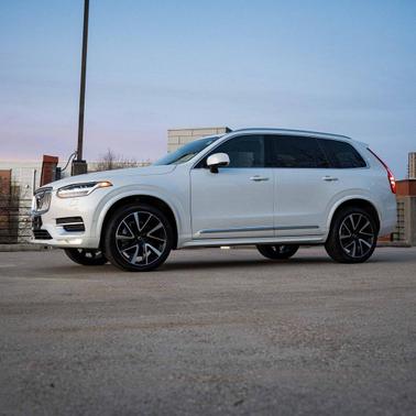 2025 Volvo XC90 B5 Plus