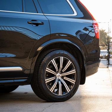 2024 Volvo XC90 B5 Plus Bright Theme