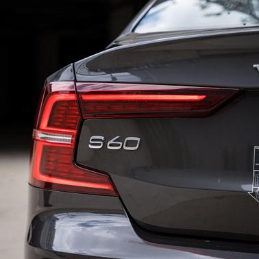 2025 Volvo S60 B5 Core