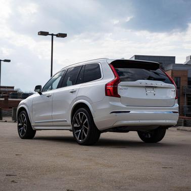 Crystal White 2024 Volvo XC90 B6 Ultimate Bright Theme 6-Seater
