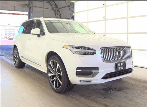 2024 Volvo XC90 B6 Ultimate Bright Theme 6-Seater