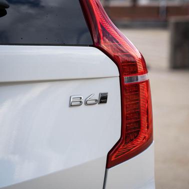 Crystal White 2024 Volvo XC90 B6 Ultimate Bright Theme 6-Seater