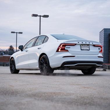 2024 Volvo S60 Recharge Plug-In Hybrid T8 Ultimate Black Edition