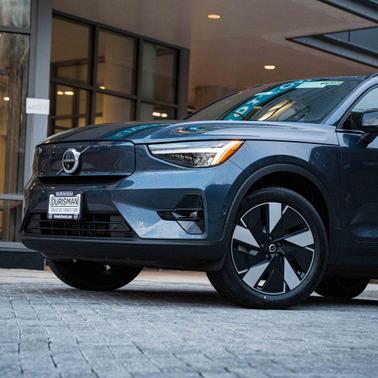 2026 Volvo EX40 Plus, Twin Motor, Fully electric