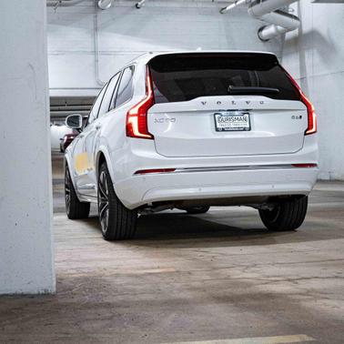 2025 Volvo XC90 B6 Plus 7-Seater