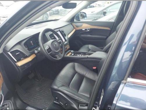 2023 Volvo XC90 B6 Plus 6-Seater