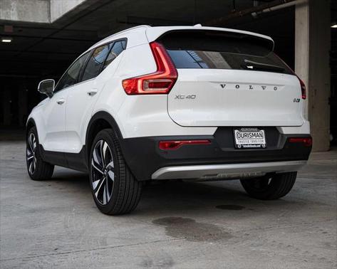 2025 Volvo XC40 Plus Bright Theme