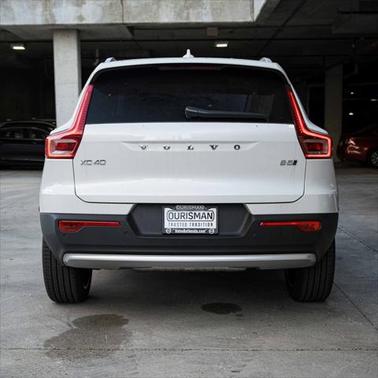 2025 Volvo XC40 Plus Bright Theme