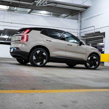 2026 Volvo EX30 Plus Twin Motor Performance, Fully electric