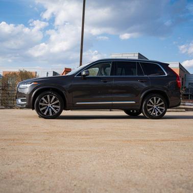 2024 Volvo XC90 B6 Plus Bright Theme 6-Seater