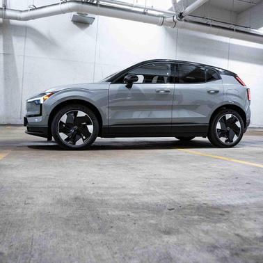 2025 Volvo EX30 Twin Motor Plus