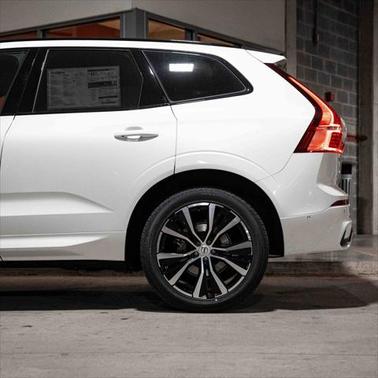 2025 Volvo XC60 Plus
