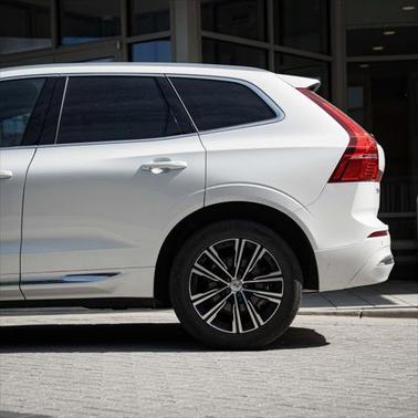 2022 Volvo XC60 B5 Inscription
