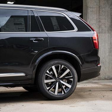 2025 Volvo XC90 Plug-In Hybrid T8 Core 7-Seater