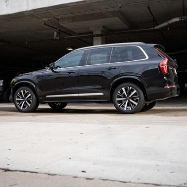 2025 Volvo XC90 Plug-In Hybrid T8 Core 7-Seater