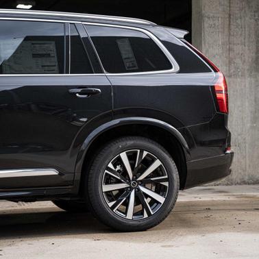 2025 Volvo XC90 Plug-In Hybrid T8 Core 7-Seater