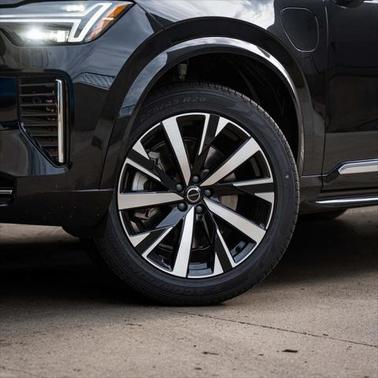 2025 Volvo XC90 Plug-In Hybrid T8 Core 7-Seater