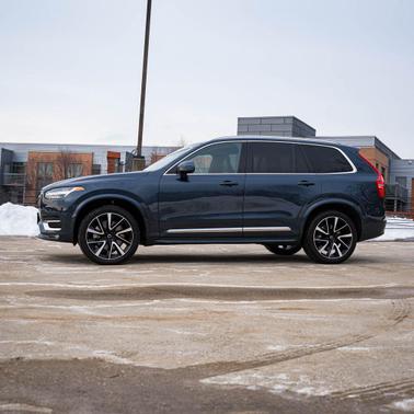 2024 Volvo XC90 B5 Plus Bright Theme