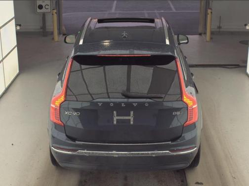2024 Volvo XC90 B5 Plus Bright Theme